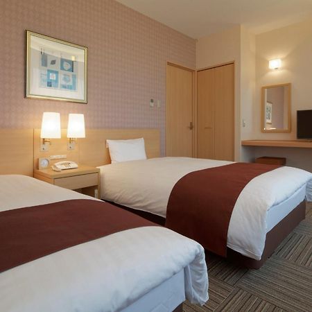Kanazawa Tokyu Hotel Εξωτερικό φωτογραφία A typical room at the hotel