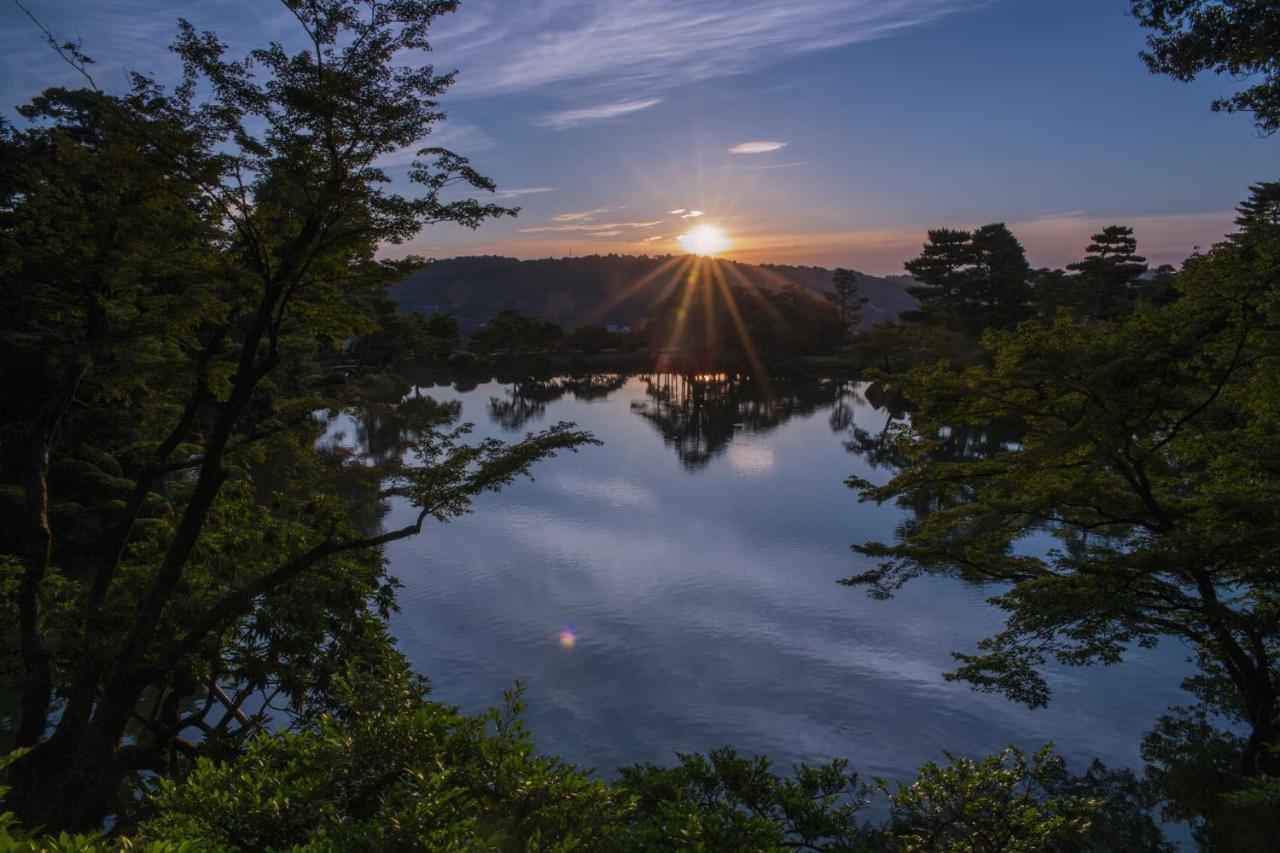 Kanazawa Tokyu Hotel Εξωτερικό φωτογραφία Sunset over Lake Ouachita