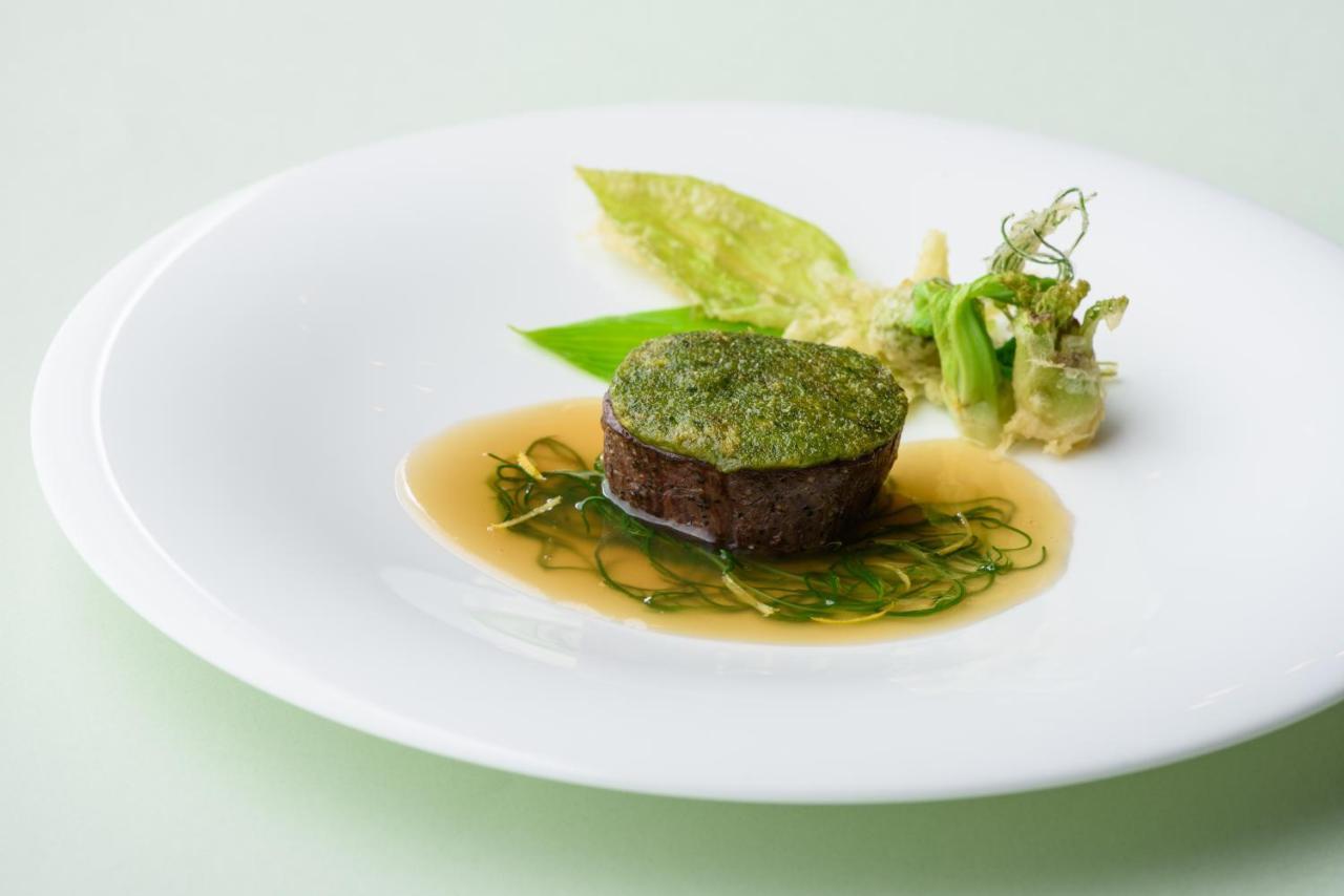 Kanazawa Tokyu Hotel Εξωτερικό φωτογραφία A dish by Thomas Keller